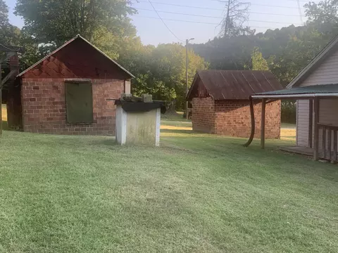 Exterior - 1288 Old Corbin Rd, Corbin, KY 40701 photo 5 of 9