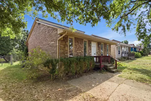 1027 Trent Blvd, Lexington, KY 40517