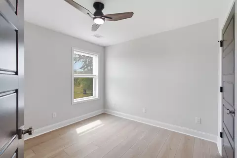 Bedroom - 1017 Regency Rd, Danville, KY 40422 photo 5 of 11