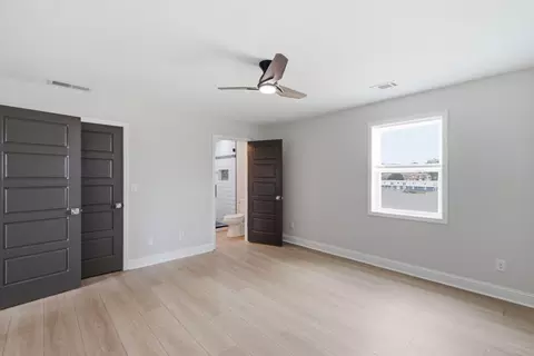 Bedroom - 1017 Regency Rd, Danville, KY 40422 photo 10 of 11