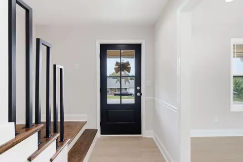 Entry Way - 1017 Regency Rd, Danville, KY 40422 photo 2 of 3