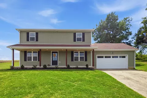 Exterior - 1017 Regency Rd, Danville, KY 40422 photo 6 of 12