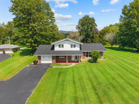 Other - 884 Maple St, Stanton, KY 40380 photo 1 of 11