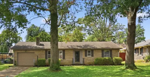 672 Providence Rd, Lexington, KY 40502