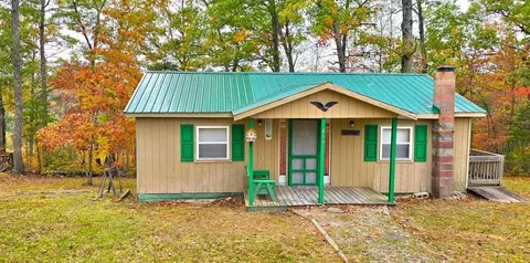 457 Ryan Rd, Wellington, KY 40387