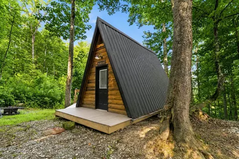 002 Forest Road 4005, London, KY 40744