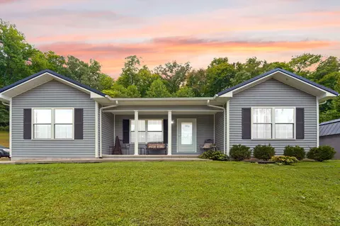 152 Milltown Subdivision Rd, Booneville, KY 41314
