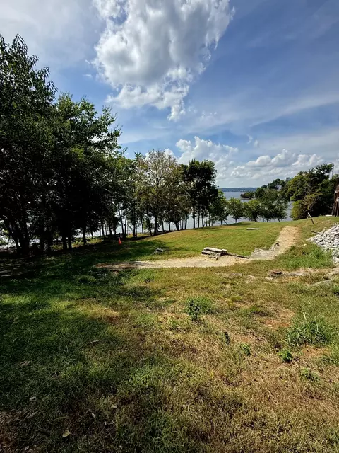50 Spring St, Eddyville, KY 42038