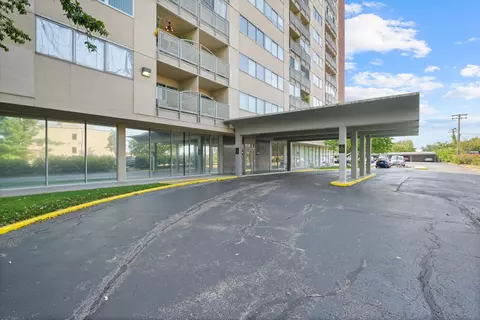 2121 Nicholasville Rd, Lexington, KY 40503