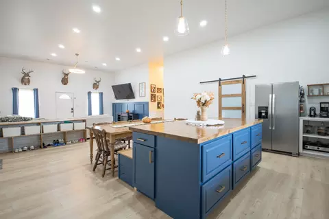 Kitchen - 698 Ben Thompson Rd, Eubank, KY 42567 photo 1 of 8