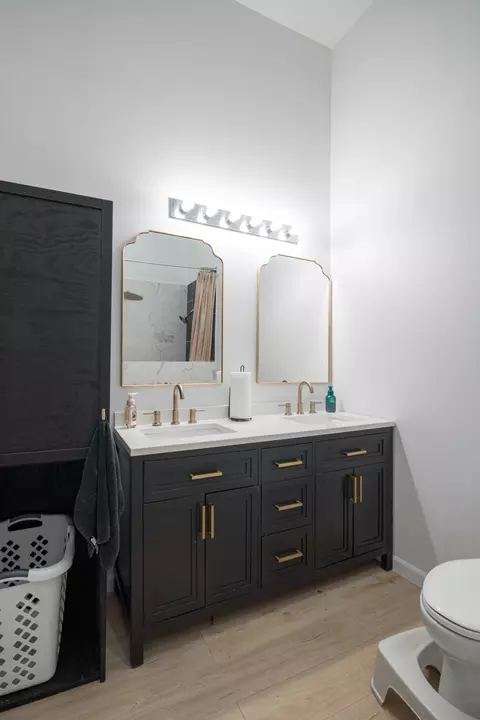 Bath - 698 Ben Thompson Rd, Eubank, KY 42567 photo 5 of 9