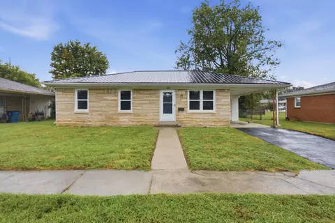 737 Greenbriar Dr, Harrodsburg, KY 40330