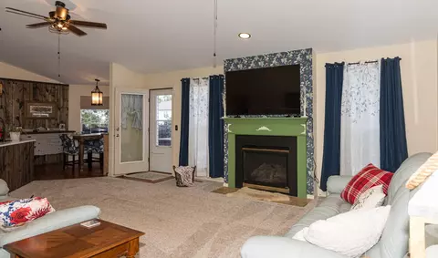Living - 748 Eureka Dr, Versailles, KY 40383 photo 1 of 2