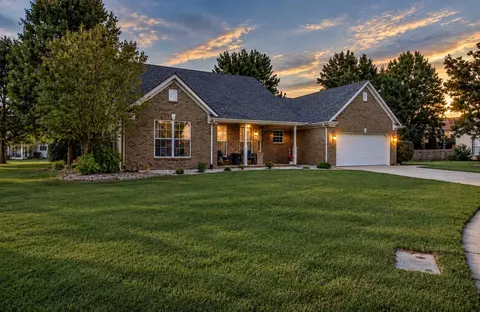 Exterior - 748 Eureka Dr, Versailles, KY 40383 photo 8 of 9