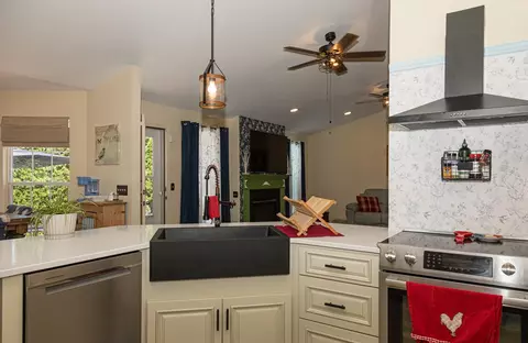 Kitchen - 748 Eureka Dr, Versailles, KY 40383 photo 2 of 3