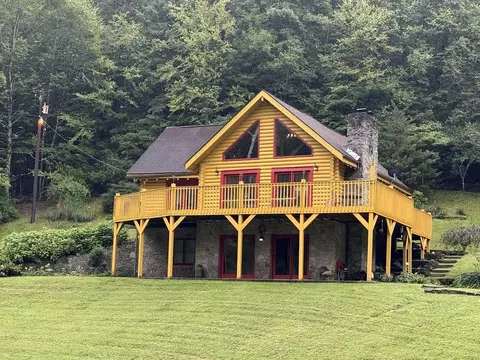 1040 Red Hill Rd, Livingston, KY 40445