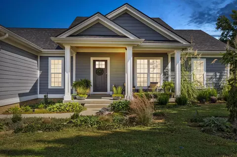 Exterior - 323 Dreyfus Rd, Berea, KY 40403 photo 6 of 19