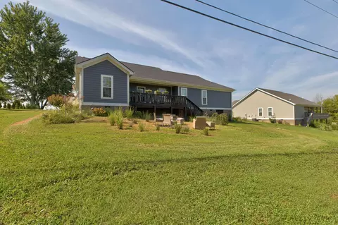 Exterior - 323 Dreyfus Rd, Berea, KY 40403 photo 11 of 19