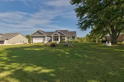 Exterior - 323 Dreyfus Rd, Berea, KY 40403 photo 3 of 19