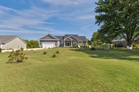 Exterior - 323 Dreyfus Rd, Berea, KY 40403 photo 2 of 19