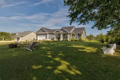 Exterior - 323 Dreyfus Rd, Berea, KY 40403 photo 4 of 19
