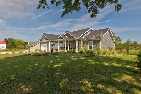 Exterior - 323 Dreyfus Rd, Berea, KY 40403 photo 5 of 19