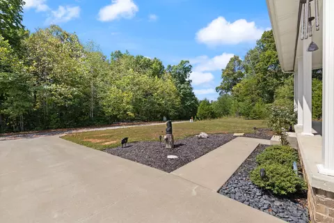 Exterior - 64 Alexandra Dr, Nancy, KY 42544 photo 4 of 10