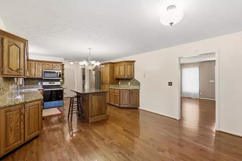 Kitchen - 112 Hard Dr, Lancaster, KY 40444 photo 1 of 3