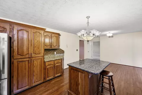 Kitchen - 112 Hard Dr, Lancaster, KY 40444 photo 2 of 3