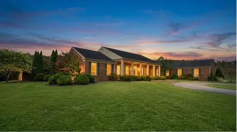 259 Three Mile Rd, Beattyville, KY 41311