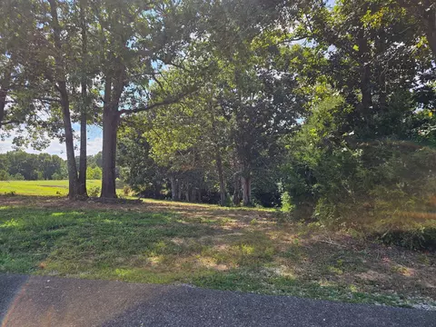 177 Corinne Dr, Eddyville, KY 42038