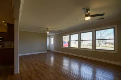Living - 4635 Camargo Rd, Camargo, KY 40353 photo 4 of 16