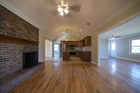 Living - 4635 Camargo Rd, Camargo, KY 40353 photo 7 of 16