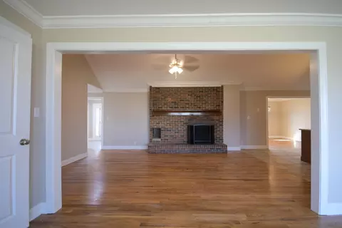 Living - 4635 Camargo Rd, Camargo, KY 40353 photo 5 of 16