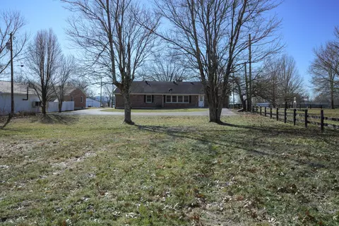 Exterior - 4635 Camargo Rd, Camargo, KY 40353 photo 4 of 4