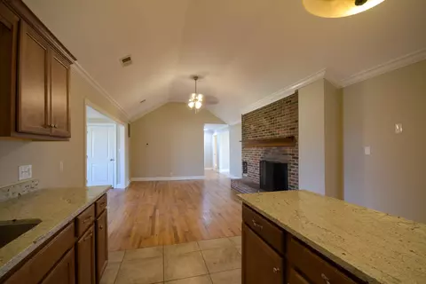 Living - 4635 Camargo Rd, Camargo, KY 40353 photo 8 of 16