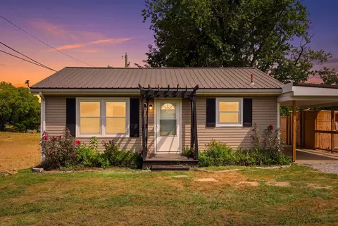 309 High St, Harrodsburg, KY 40330