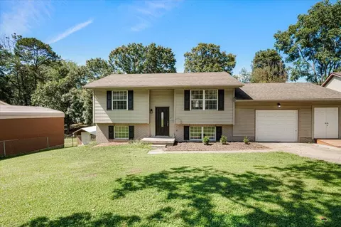 Exterior - 305 Maple St, Corbin, KY 40701 photo 2 of 8