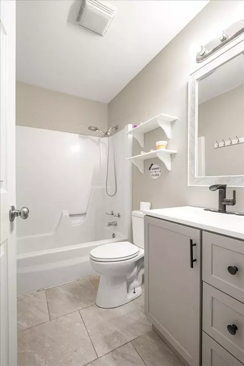 Bath - 305 Maple St, Corbin, KY 40701 photo 1 of 2