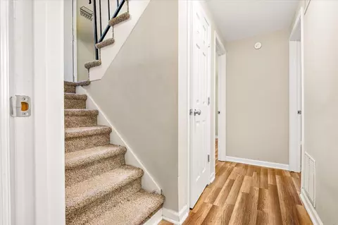 Entry Way - 305 Maple St, Corbin, KY 40701 photo 2 of 2