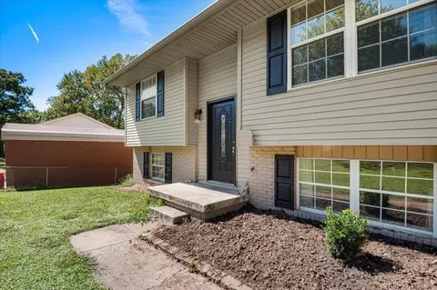Exterior - 305 Maple St, Corbin, KY 40701 photo 3 of 8
