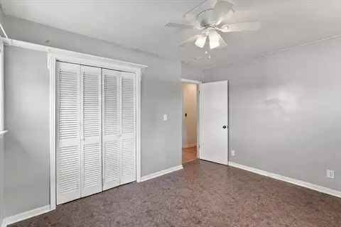 Bedroom - 202 Oakcrest Dr, Murray, KY 42071 photo 7 of 9