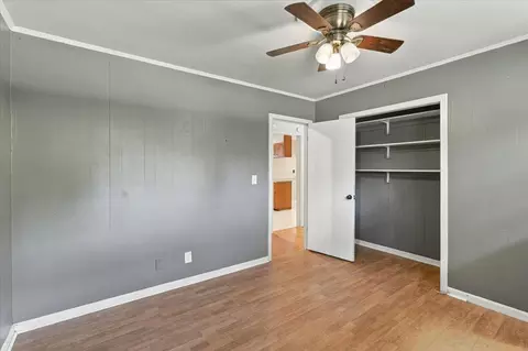 Bedroom - 202 Oakcrest Dr, Murray, KY 42071 photo 4 of 9