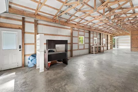 Entry Way - 202 Oakcrest Dr, Murray, KY 42071 photo 1 of 1