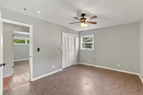 Bedroom - 202 Oakcrest Dr, Murray, KY 42071 photo 8 of 9