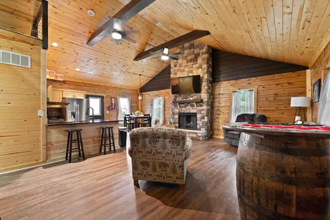 Living - 1182 Darrell Randall Rd, Stanton, KY 40380 photo 1 of 5