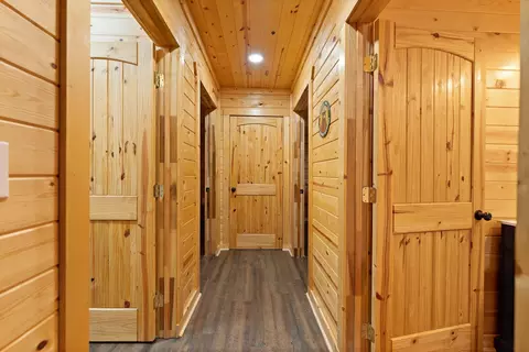 Entry Way - 1182 Darrell Randall Rd, Stanton, KY 40380 photo 1 of 3