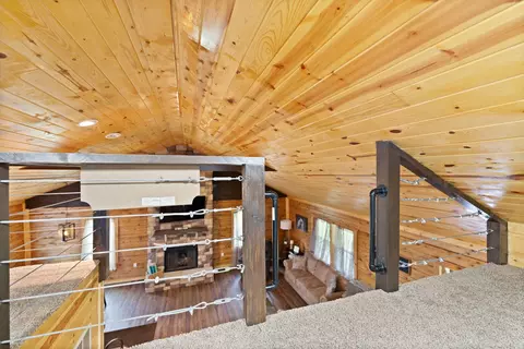 Entry Way - 1182 Darrell Randall Rd, Stanton, KY 40380 photo 3 of 3