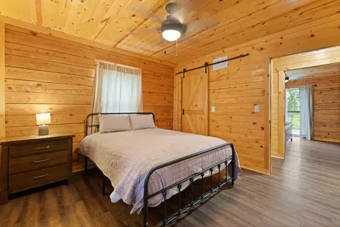 Bedroom - 1182 Darrell Randall Rd, Stanton, KY 40380 photo 2 of 12