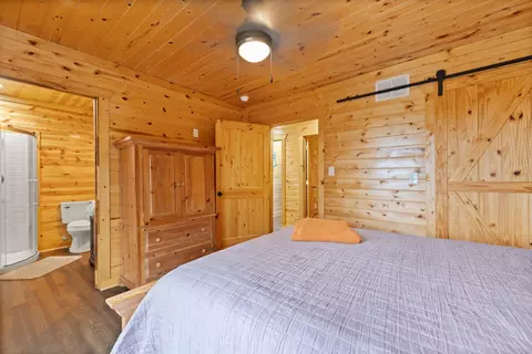 Bedroom - 1182 Darrell Randall Rd, Stanton, KY 40380 photo 7 of 12